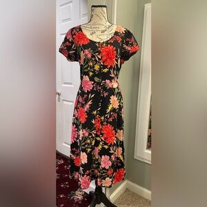 Floral Old Navy dress size Medium